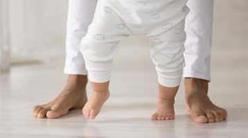 Baby - Milestones - First Steps