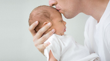 Parenting - Parent and child - sign language - learn