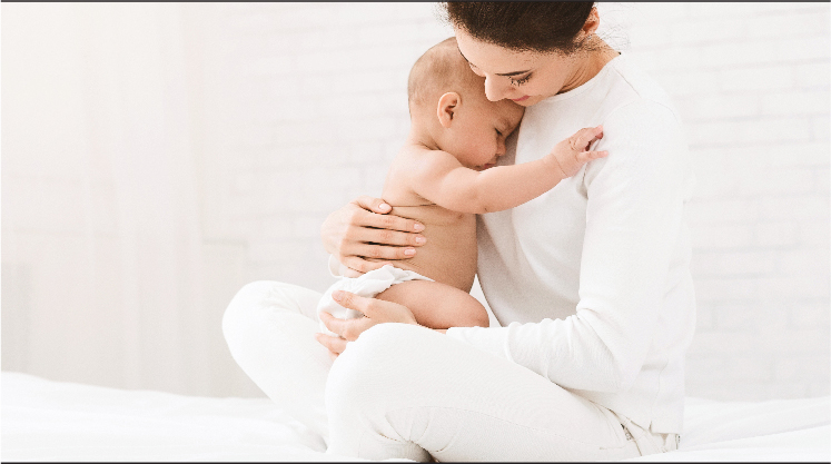 Newborn - bonding - milestone